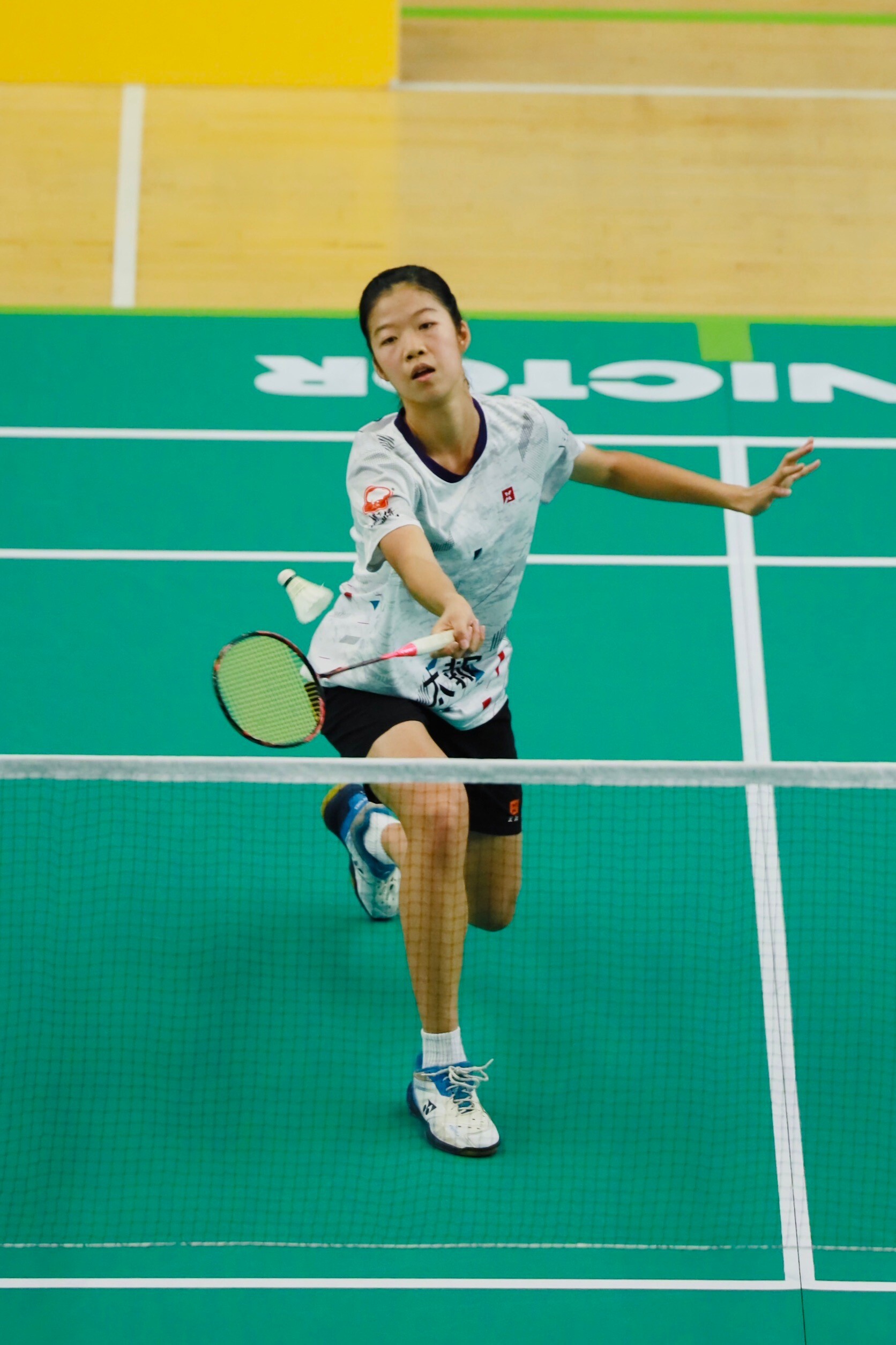 國女單